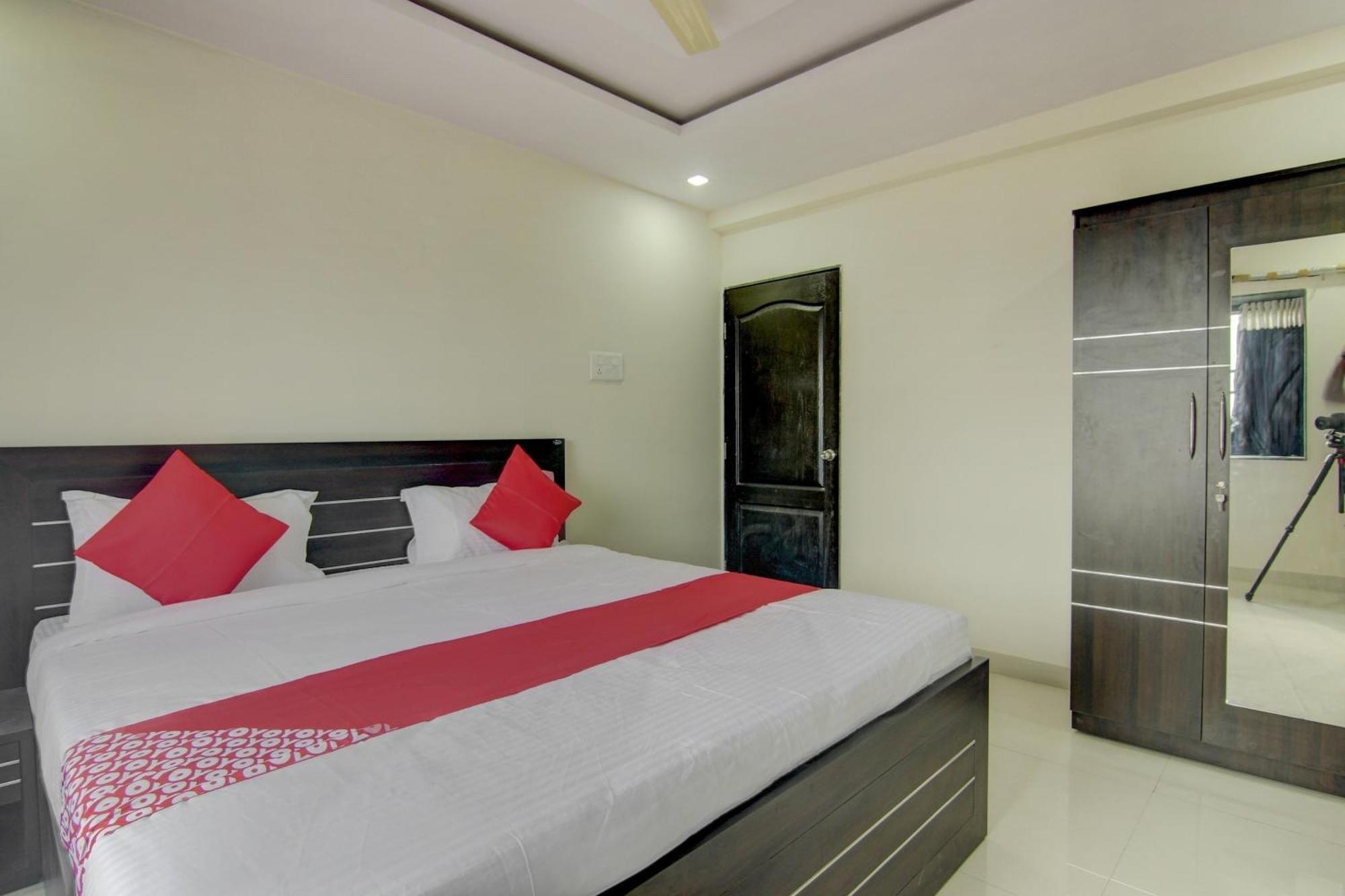Hotel O Villa 31 Akot Екстер'єр фото