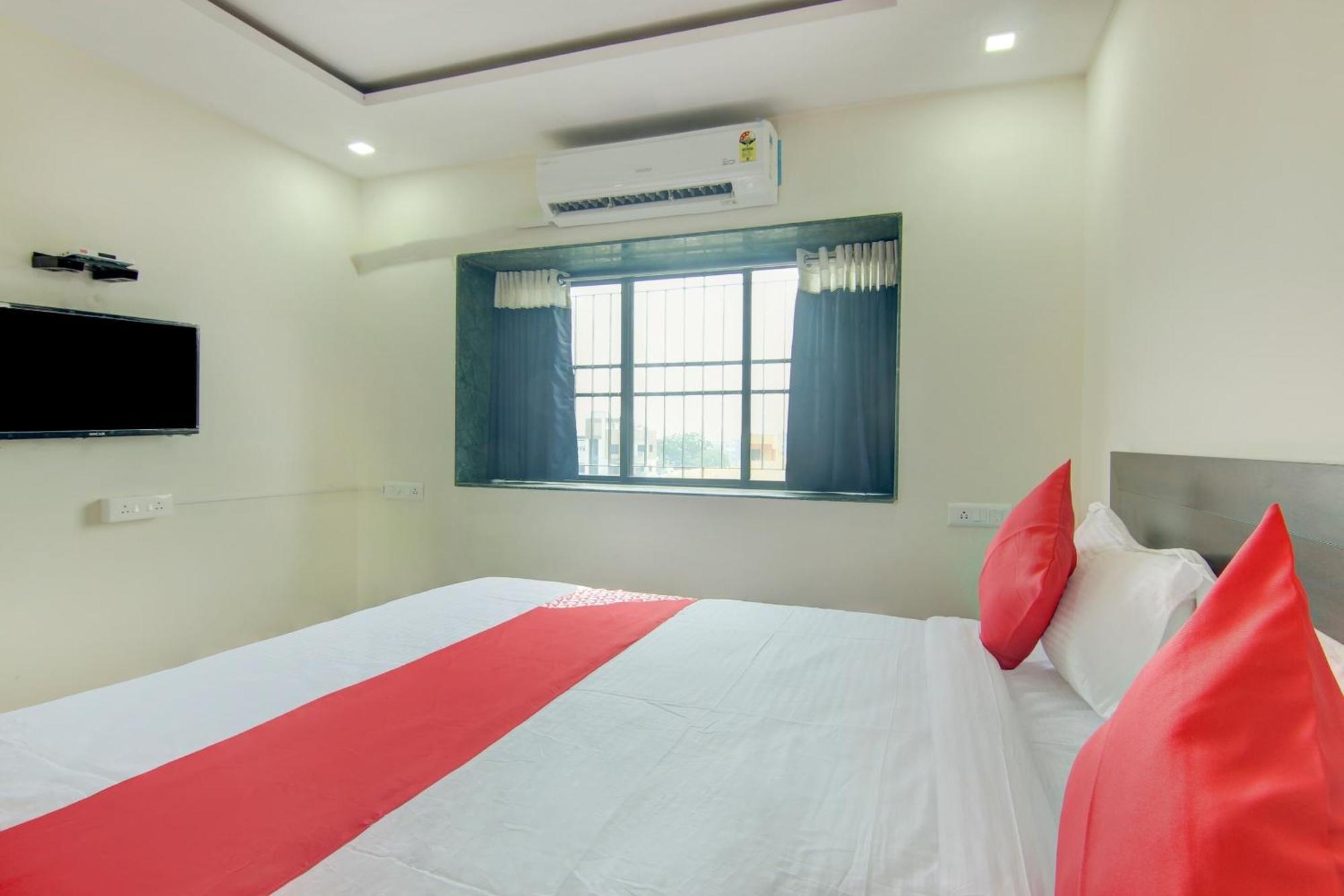 Hotel O Villa 31 Akot Екстер'єр фото